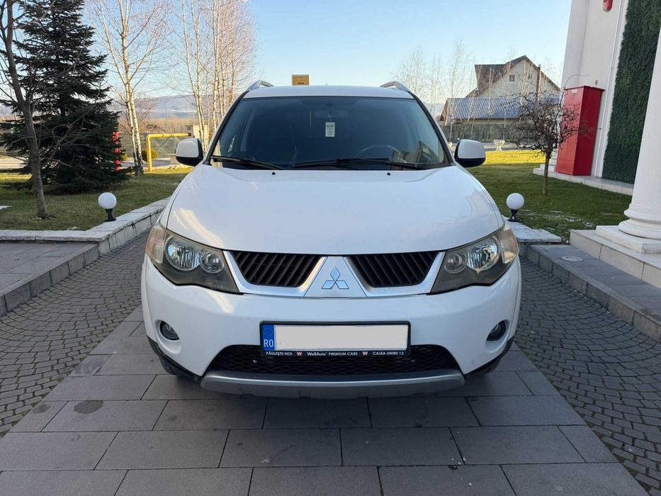 Mitsubishi Outlander 4x4 ,2.0 Diesel (VW),Perlata-Superba