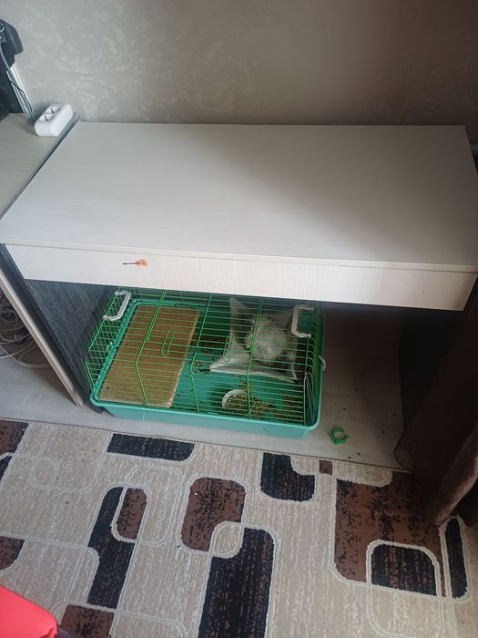 Стол писменный...