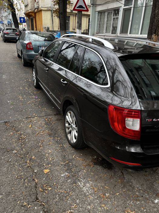 SKODA Superb 2012 — imagine 4