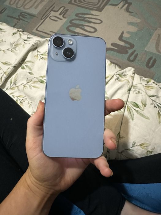 Продам 14 айфон