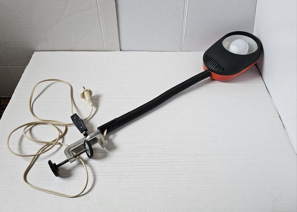 Lampă electrică de atelier/birou