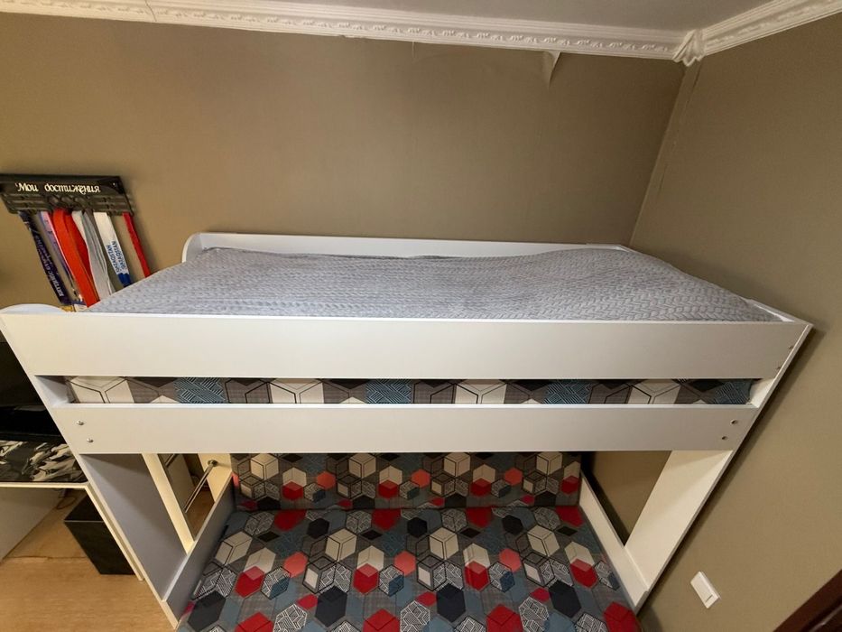 Диван-кровать двухярусная