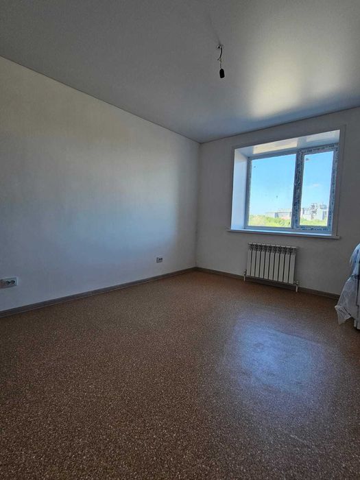 Продам 2 ком квартиру в новостройке