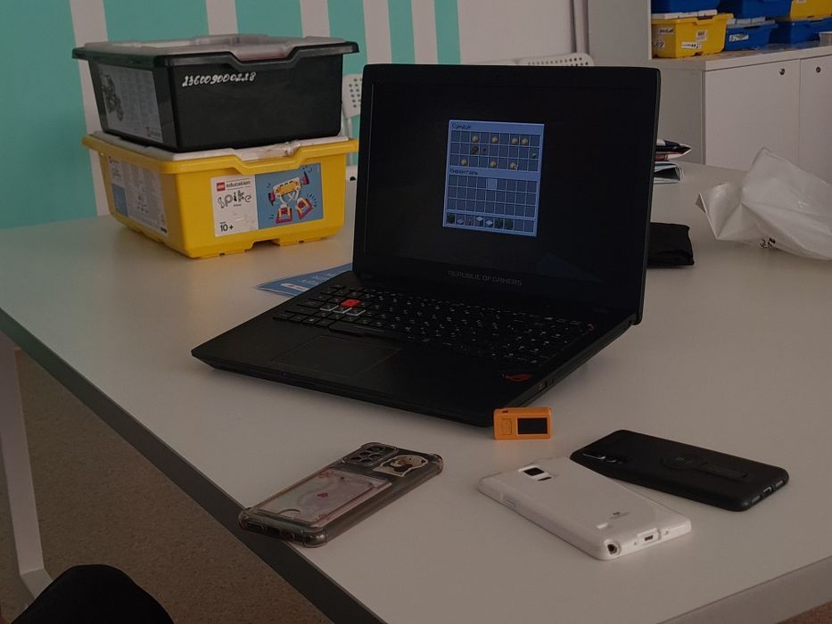 Игровой ноут Asus strix