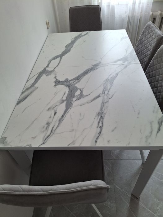 Продам стол кухонный