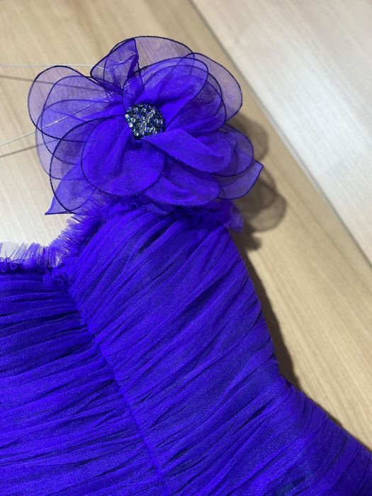 Rochie elegantă, tinuta deosebită