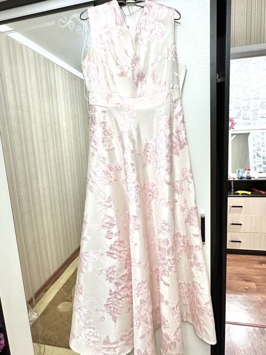 Вечерние платье