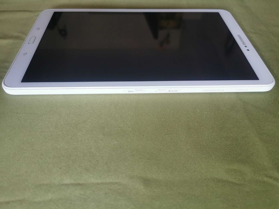 Tableta Samsung Galaxy Tab A6  SM-T585 stocare 32GB,2GB RAM sloturi SIM Card si Micro SD