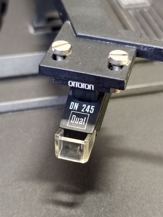 Грамофон "DUAL"CS 2110