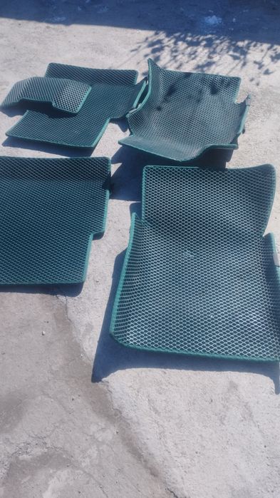 Авточехол Ева полики