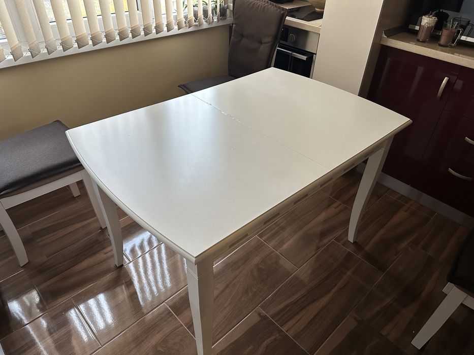 Трапезна разтегателна маса