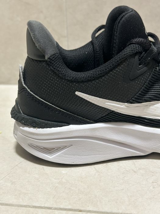 Кроссовки Nike оригинальные 36 размер