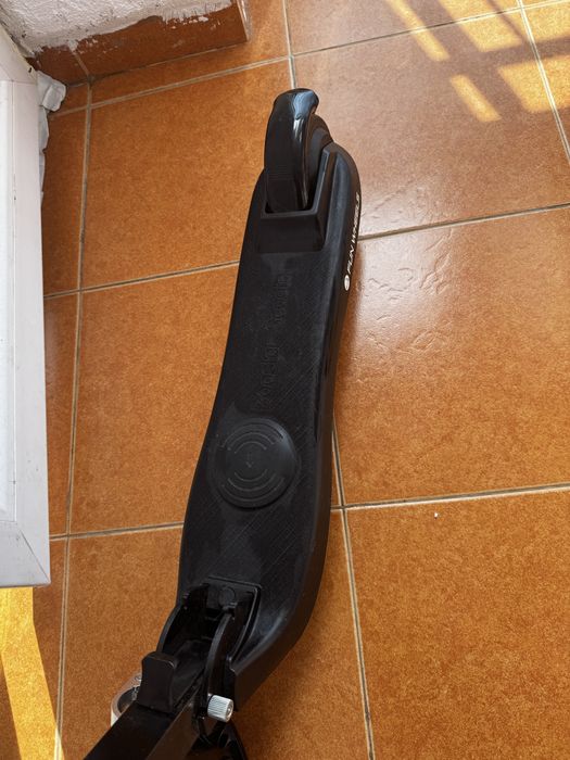 Детски електрически скутер