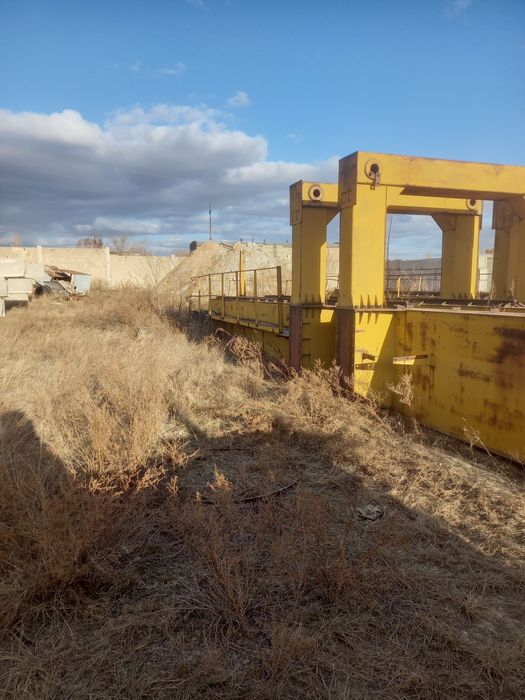 Продам козловой кран.