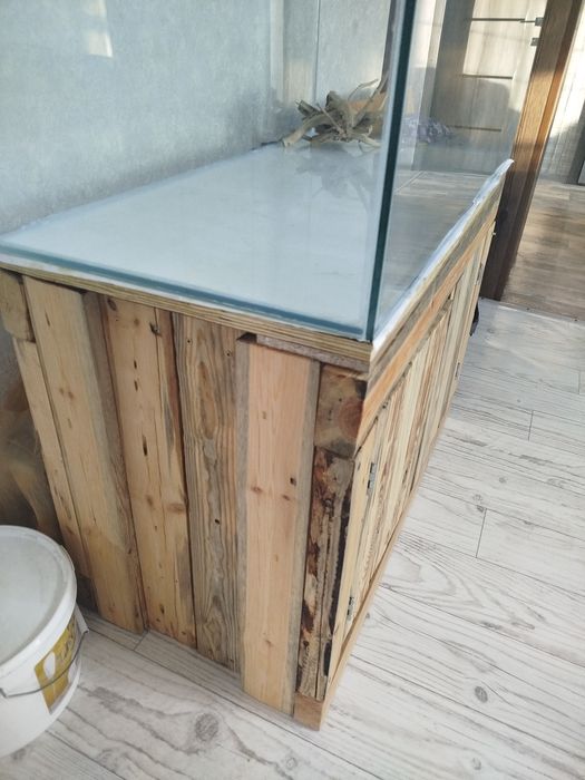 Продам Аквариум с тумбой