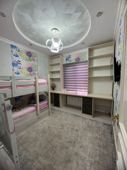 Продается 4-х ком. квартира евроремон