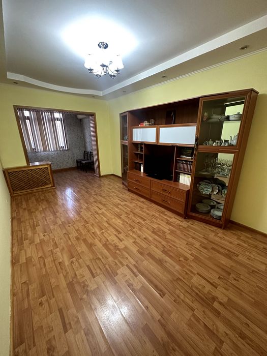 Продается/Sotiladi 3x комнатная квартира  3/4/5 на Каракамыше 2/4