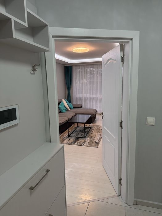 Дава се под наем Двустаен апартамент в Варна, Бриз - 72 кв.м за 750 € - Снимка #6