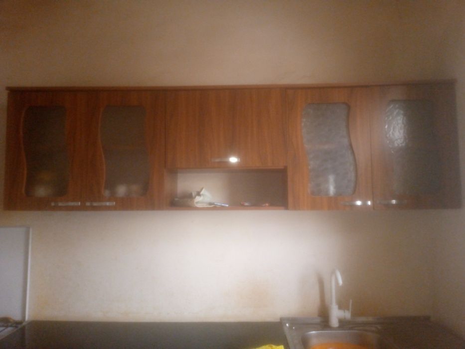 Кухине мебель сотилади