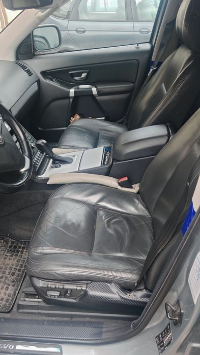 Салон за Volvo XC90 Два реда седалки
