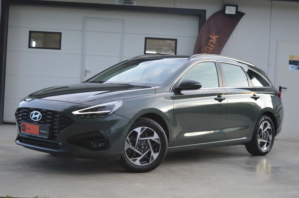 Hyundai I30 Hyundai I30 2024 Highway 1.5benzina ca noua! 39.000km Garantie Rate