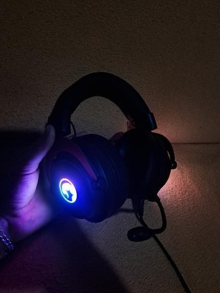 Căști gaming led