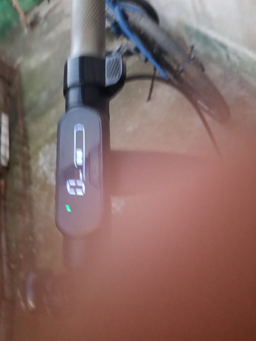 Vând trotineta electrica ninebot e2