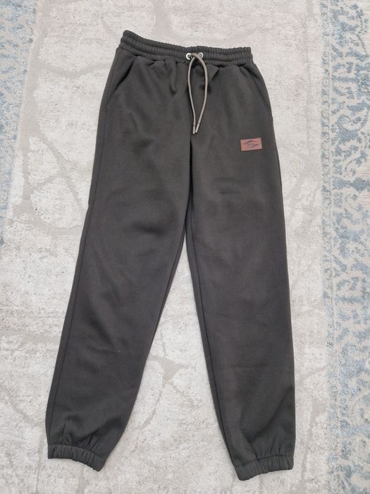 Продам спортивный костюм