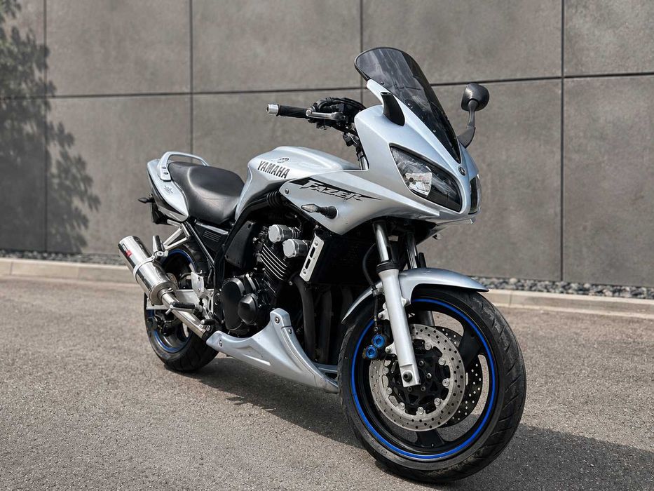 Yamaha Fazer 600