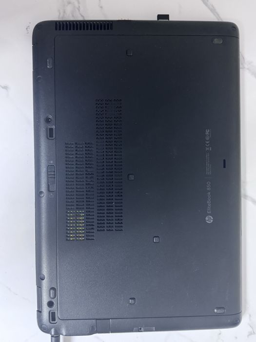 HP EliteBook 850 / i7 / 9GB / Windows 10 Pro