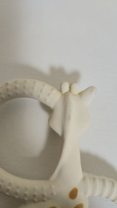 Софи жиравчето гъвкава гризалка.