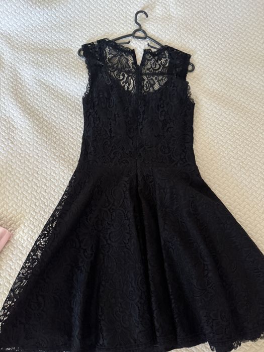 Рокля с дантела Junona