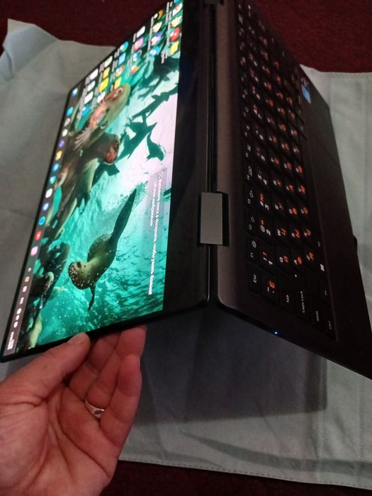 Samsung Galaxy Book 2 Pro