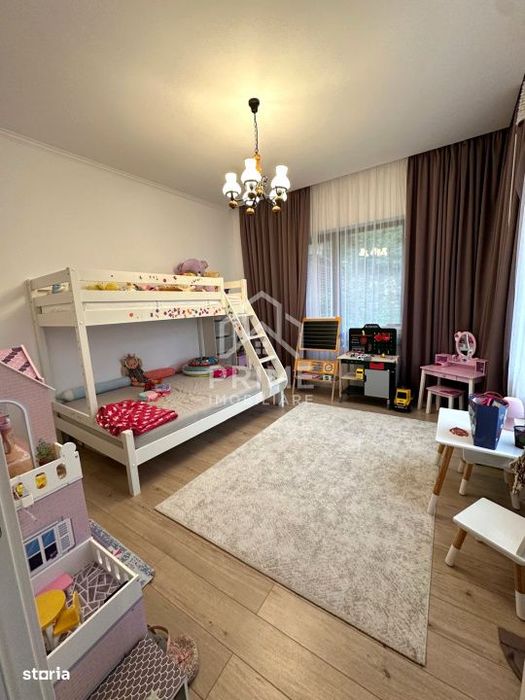 Casa complet renovata | Ultracentral | 4 camere | Teren 829 mp | Aiud