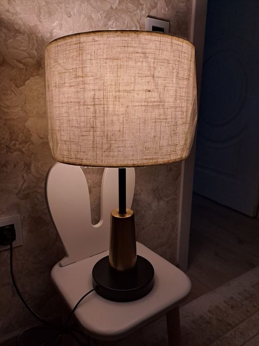 Продам светильник