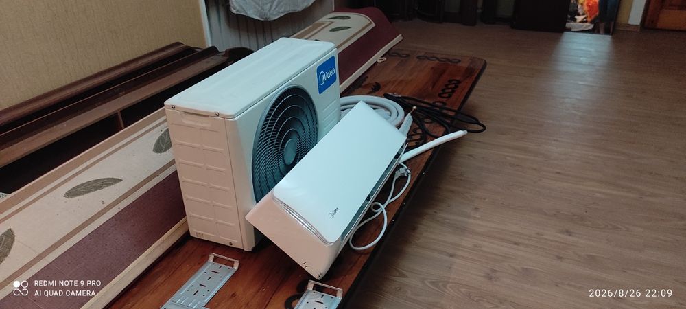 Midea 9 tali sotiladi. O'rnatishi bilan