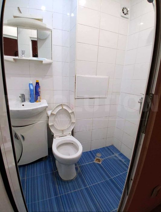 Продава се Двустаен апартамент в Варна, Център - 68 кв.м за 1030 €/кв.м - Снимка #4