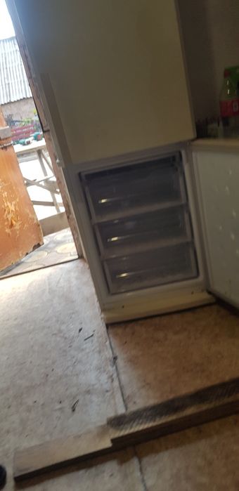 Продам холодильник самсунг