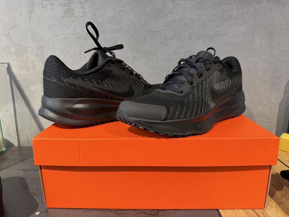 Обувки Nike Run Defy