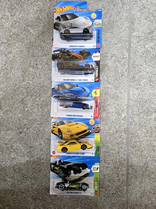Hotwheels / Hot Wheels , pachet de 5 mașini ,Ferrari treasure hunt /TH