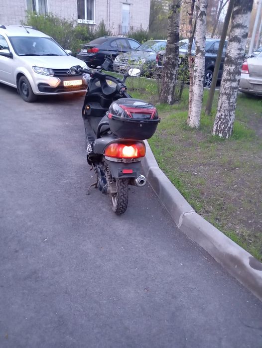 Скутер бензиновый