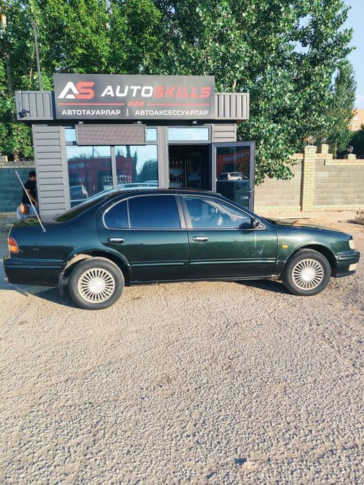 Nissan maxima 3.0