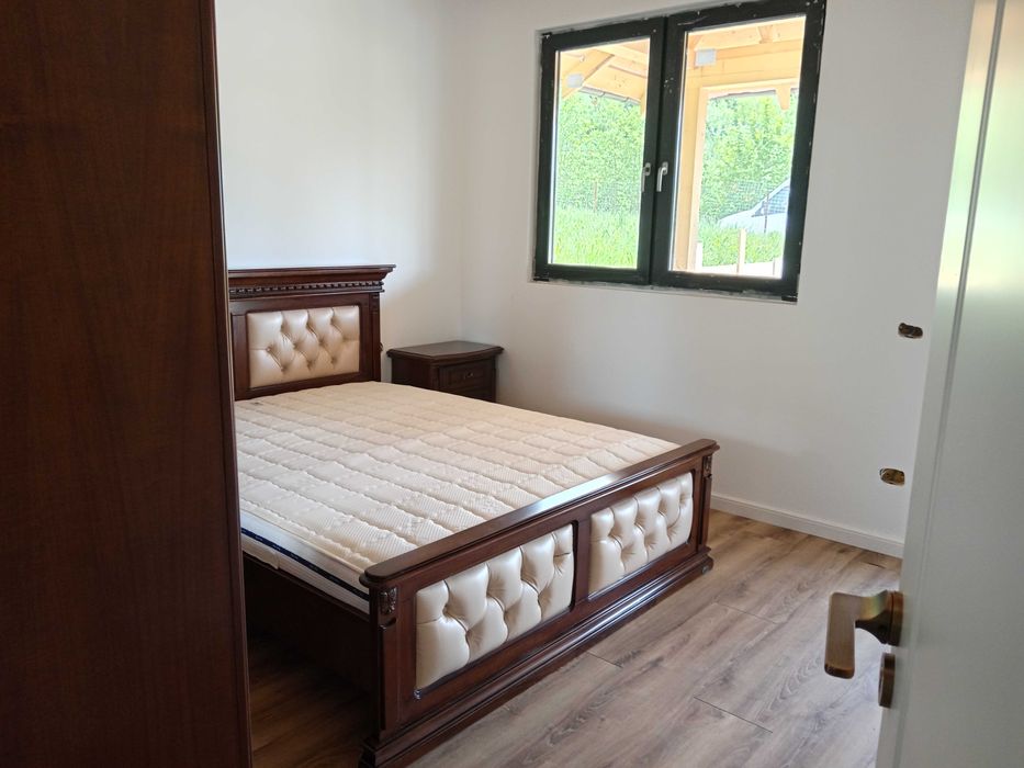 Vând casă de vacanță la munte Lângă Lacul Bicaz