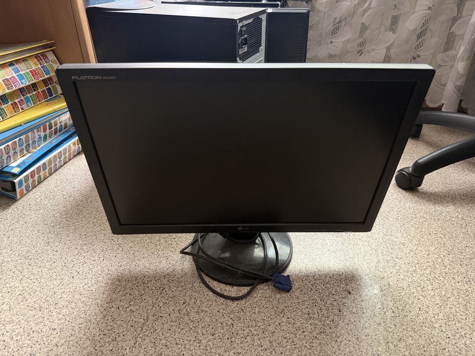 Монитор LG Flatron 22“