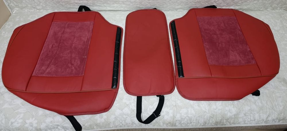 Авто чехлы в отличном состоянии.