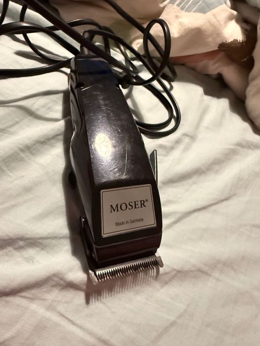 Aparat tuns barba MOSER