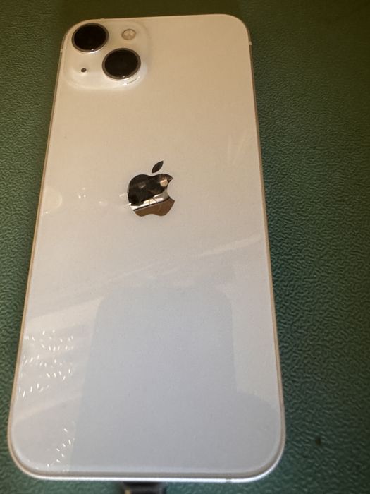 Iphone 13 128gb foarte putin folosit
