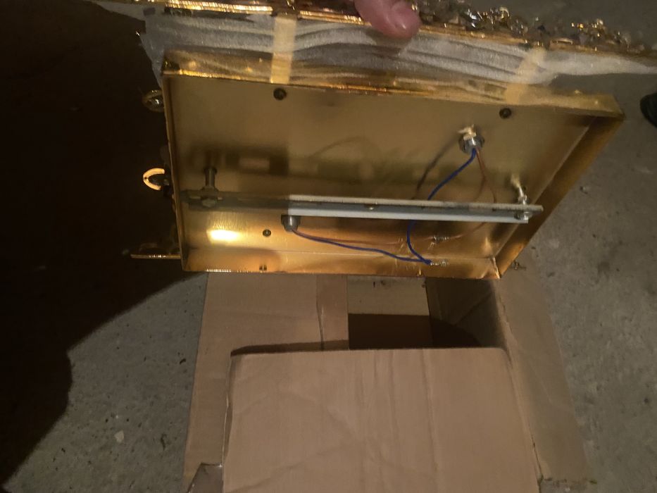 Продам новые бра