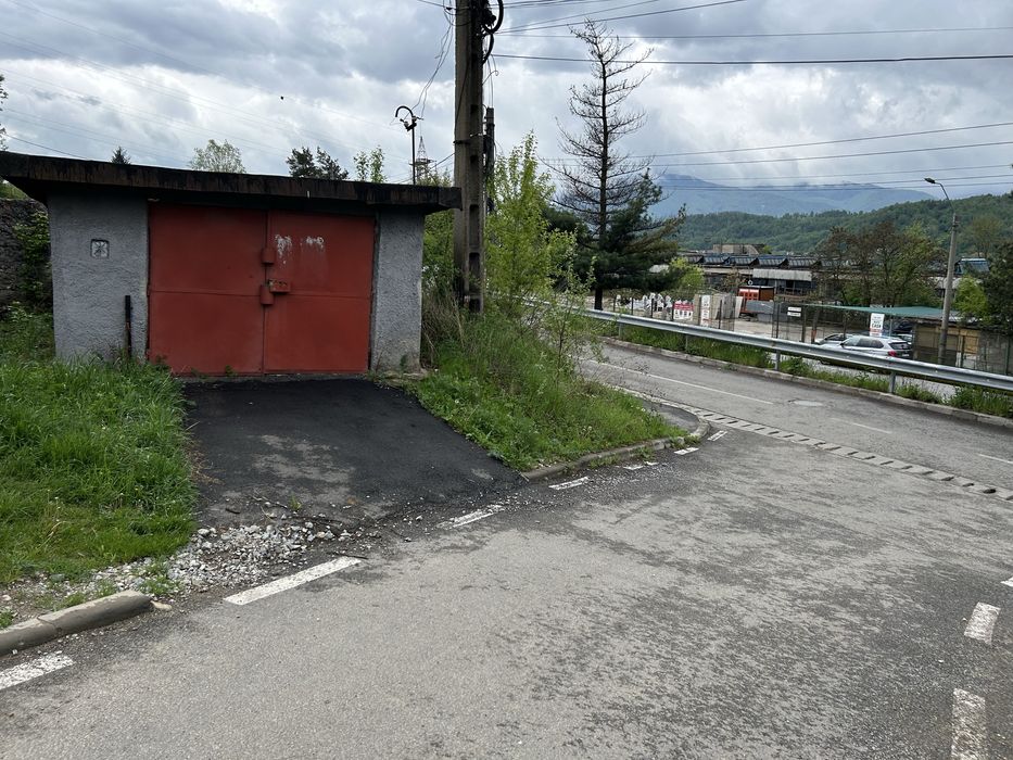 Închiriez garaj Petroșani Nord la DN66
