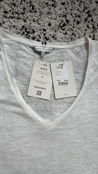 Нова дамска тениска лиосел Tommy Hilfiger размер S